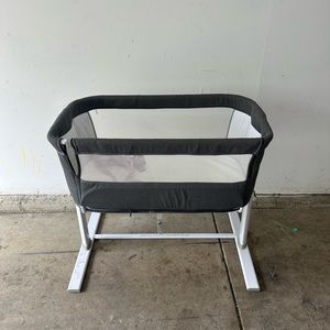 Bassinet baby sleeper